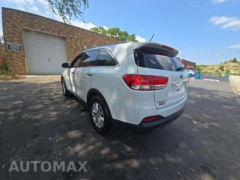 2017 Kia Sorento LX - miniatura 2