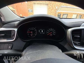 2017 Kia Sorento LX - miniatura 9