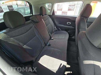 2017 Kia Soul – miniatura 16
