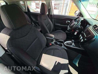 2017 Kia Soul – miniatura 18