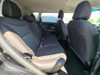 2017 Kia Soul – miniatura 16