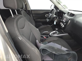 2017 Kia Soul – miniatura 8
