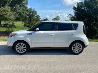 2017 Kia Soul + - miniatura 10