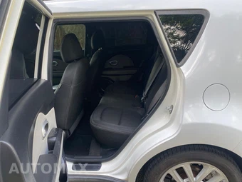 2017 Kia Soul + - miniatura 19