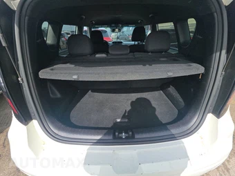 2017 Kia Soul + – miniatura 16
