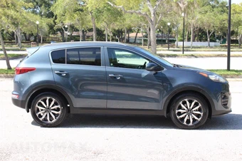 2017 Kia Sportage EX - miniatura 7