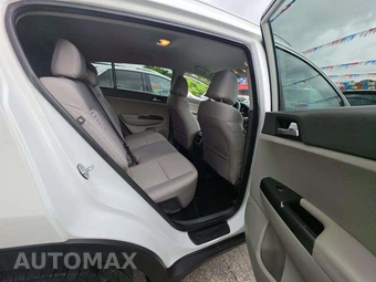 2017 Kia Sportage LX – miniatura 16