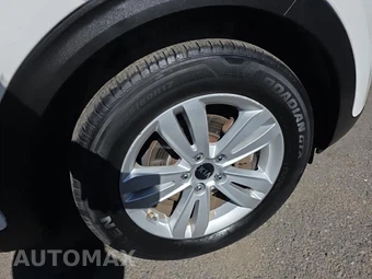 2017 Kia Sportage LX – miniatura 9