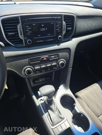 2017 Kia Sportage LX – miniatura 10