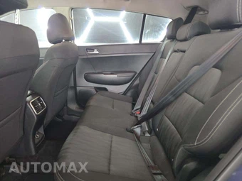 2017 Kia Sportage LX – miniatura 13