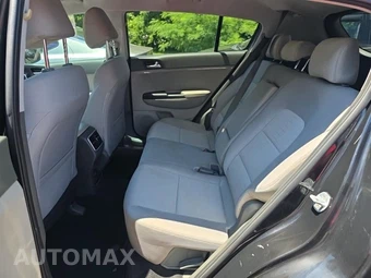 2017 Kia Sportage LX – miniatura 16