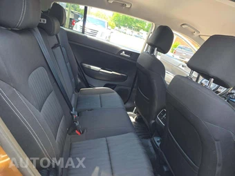 2017 Kia Sportage LX - miniatura 16