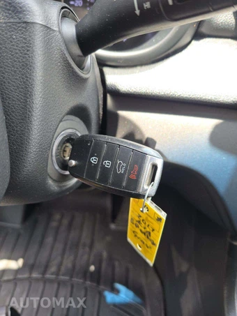 2017 Kia Sportage LX – miniatura 8