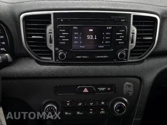 2017 Kia Sportage LX - miniatura 9