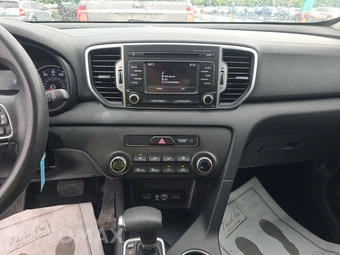 2017 Kia Sportage LX – miniatura 11
