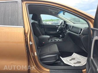 2017 Kia Sportage LX – miniatura 8