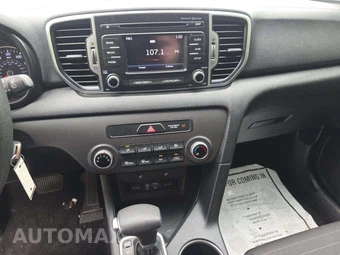 2017 Kia Sportage LX – miniatura 10