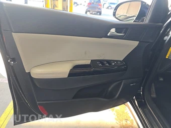 2017 Kia Sportage SX Turbo - miniatura 9