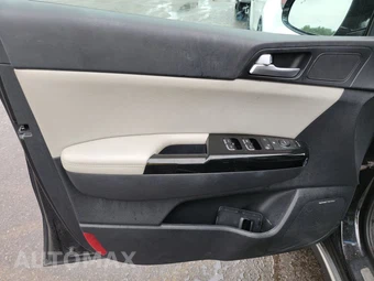 2017 Kia Sportage SX Turbo – miniatura 9