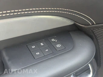2017 Land Rover Discovery First Edition - miniatura 35