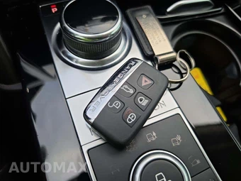 2017 Land Rover Discovery First Edition - miniatura 8