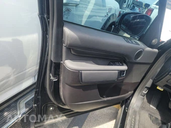 2017 Land Rover Discovery HSE – miniatura 9
