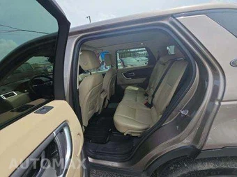 2017 Land Rover Discovery Sport HSE – miniatura 14