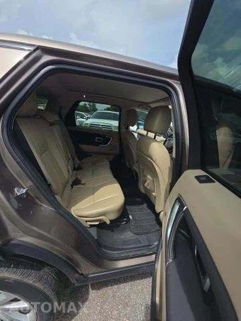2017 Land Rover Discovery Sport HSE – miniatura 17