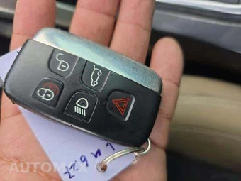 2017 Land Rover Discovery Sport HSE – miniatura 9