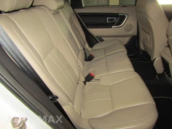 2017 Land Rover Discovery Sport HSE – miniatura 17