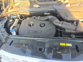 2017 Land Rover Discovery Sport HSE – miniatura 15
