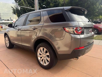 2017 Land Rover Discovery Sport SE - miniatura 3