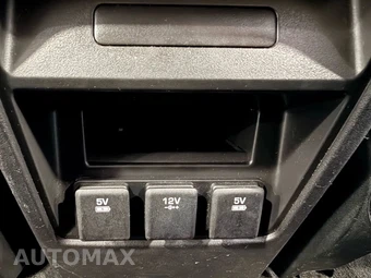 2017 Land Rover Discovery Sport SE – miniatura 18