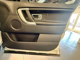 2017 Land Rover Discovery Sport SE – miniatura 30