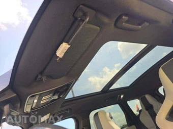 2017 Land Rover Range Rover Sport SVR – miniatura 8