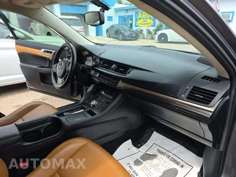 2017 Lexus CT 200h - miniatura 19