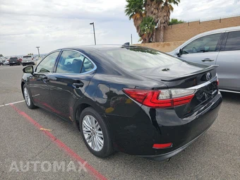 2017 Lexus ES 300h – miniatura 6