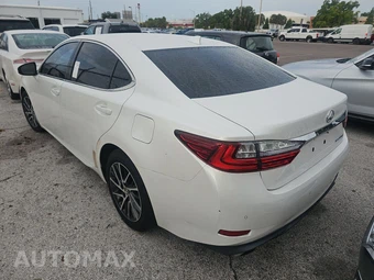 2017 Lexus ES 350 – miniatura 6