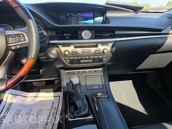 2017 Lexus ES 350 – miniatura 17
