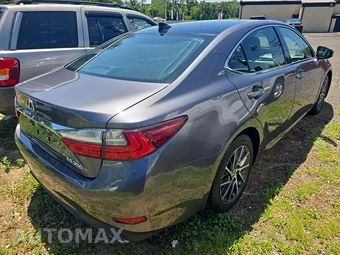 2017 Lexus ES 350 – miniatura 4