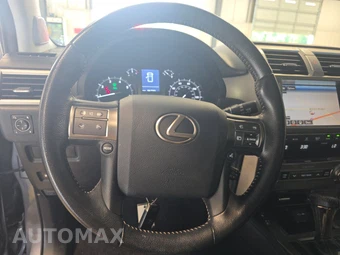 2017 Lexus GX 460 – miniatura 10