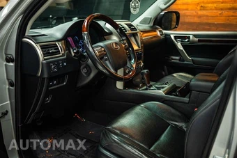 2017 Lexus GX - miniatura 8