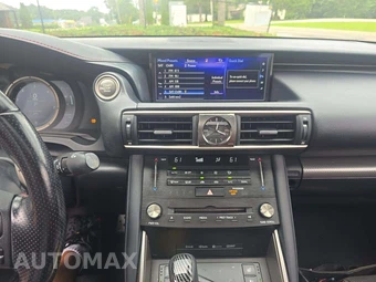 2017 Lexus IS 200t F SPORT - miniatura 10