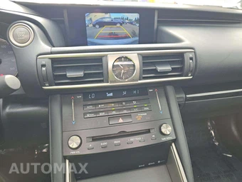2017 Lexus IS 200t - miniatura 10