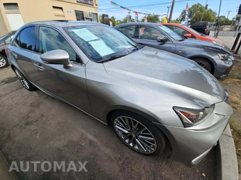 2017 Lexus IS 200t - miniatura 4