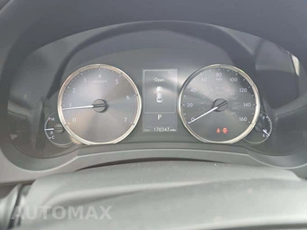 2017 Lexus IS 200t - miniatura 9