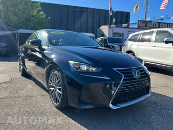 2017 Lexus IS 200t - miniatura 5