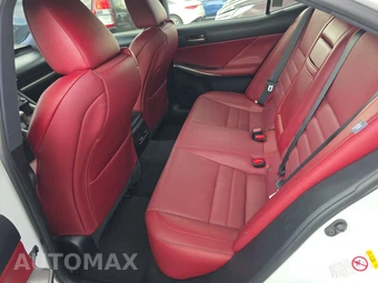 2017 Lexus IS 200t – miniatura 13