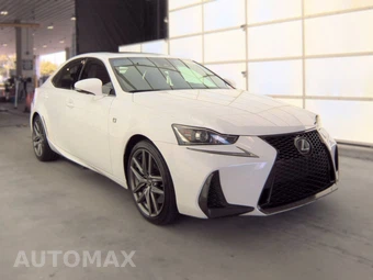 2017 Lexus IS 200t – miniatura 3