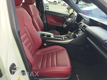 2017 Lexus IS 200t – miniatura 8